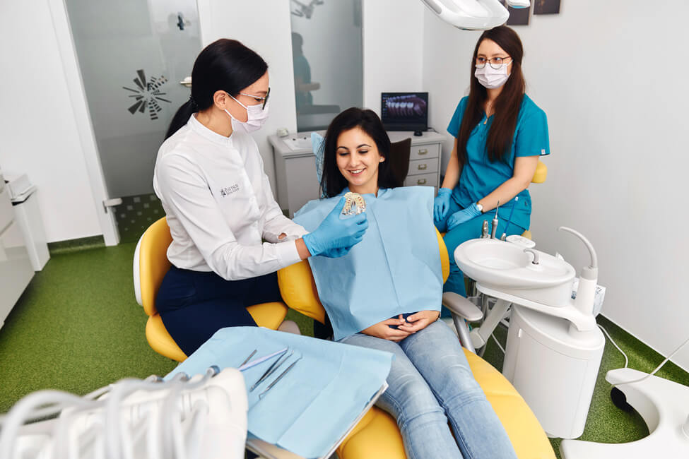 Estetică Dentară Platinum Dental Center